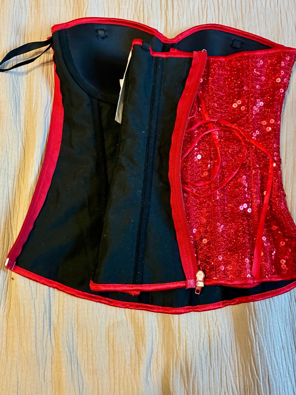 Rubie’s DC Wonder Woman Deluxe Red Sequin Corset S/M - Picture 5 of 9